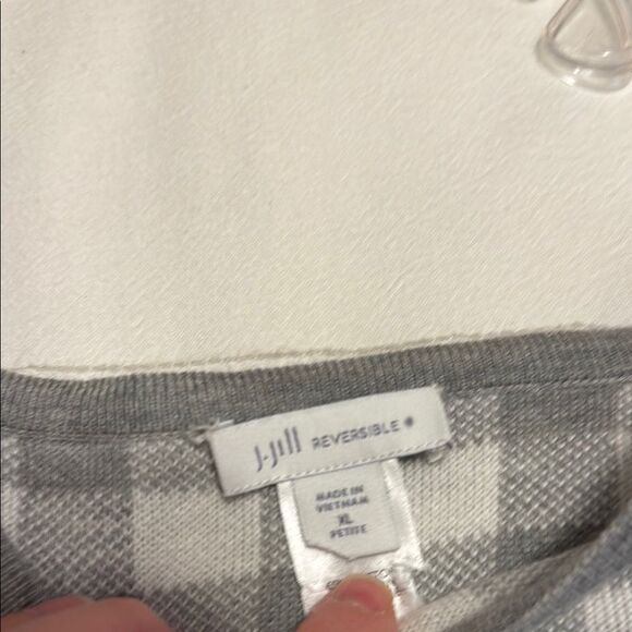 J. Jill Reversible Gray and White Gingham Crew Neck Sweater - Picture 3 of 6